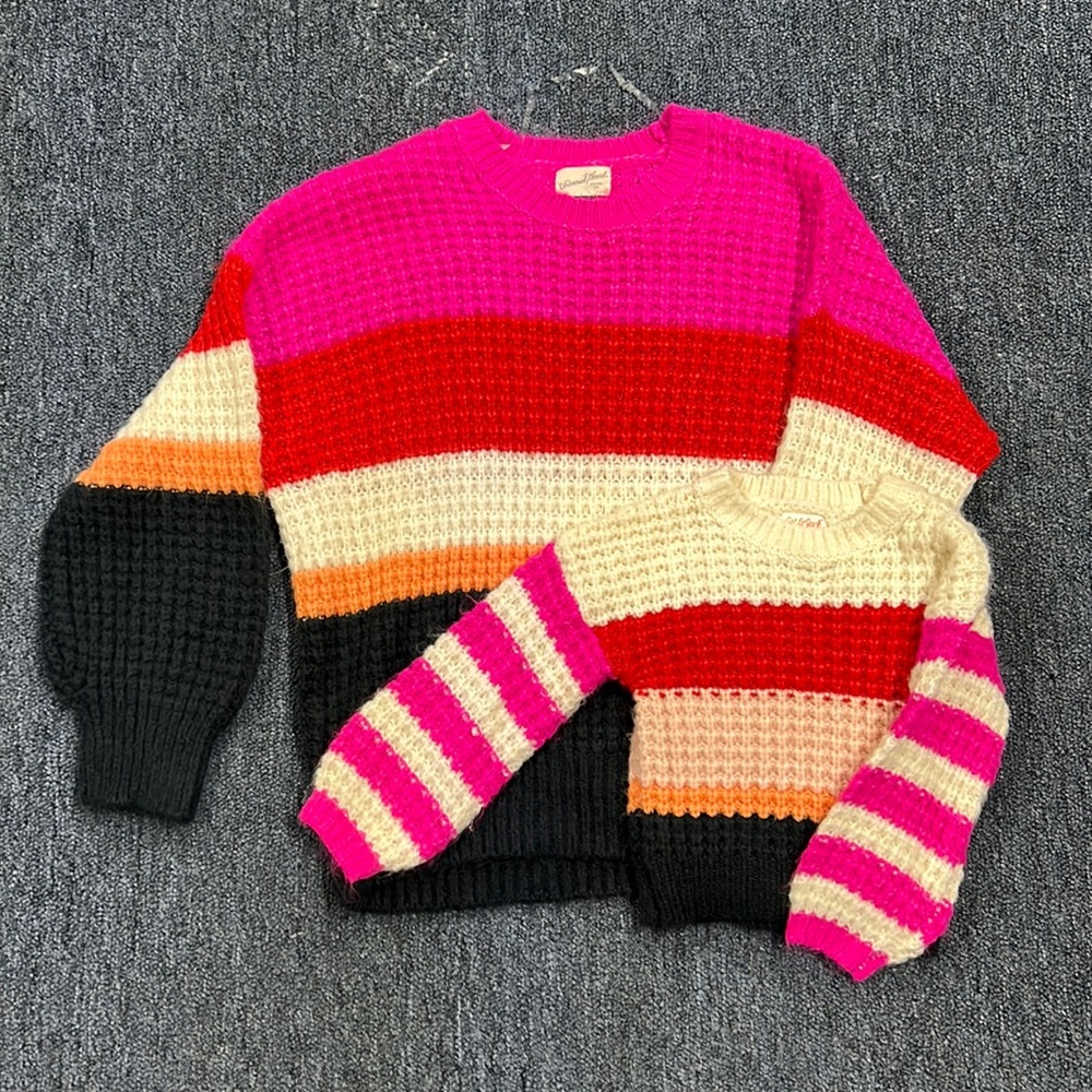 Mommy and me XL universal thread sweater and 3T cat and jack sweater